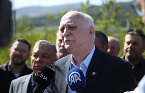 Zirai dondan etkilenen çiftçilerimiz devleti yanında görmek istiyor