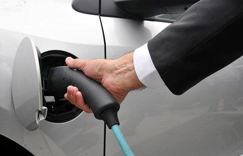 Vergi avantajı oto talebini elektrikliye kaydırdı