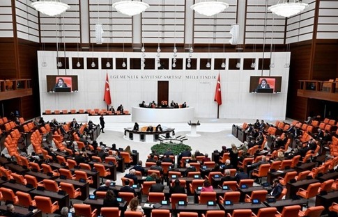 CHP’li Gülizar Biçer Karaca’ya TBMM’de görev verilmemesi Meclis'te tansiyonu yükseltti!