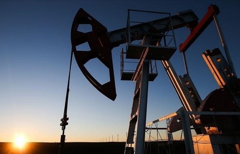 Petrol fiyatları aşağı yönlü hareketini sürdürdü