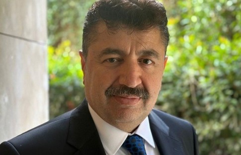 Bezmiâlem'de yeni dönem: Rektör Adem Akçakaya göreve başladı
