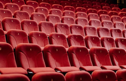 Bir hafta altı renk…