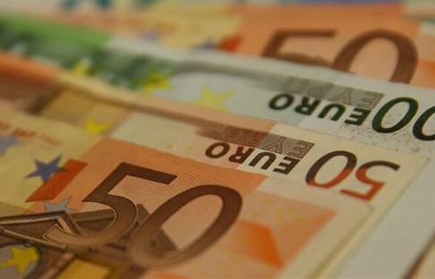 AB'den Ukrayna'ya 1 milyar Euro kredi