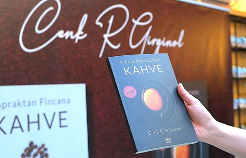 Kahve üzerine ödüllü kitaplar yeniden raflarda