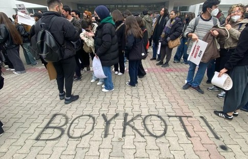 Hacettepe Üniversitesi'nde boykot desteği veren akademisyenin görevine son verildi