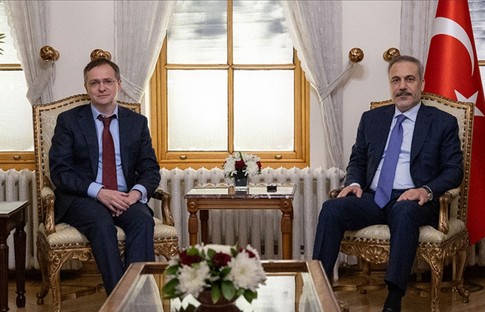 Putin'in Müşaviri Medinskiy: Dışişleri Bakanı Hakan Fidan ile verimli bir görüşme yaptık