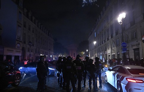 PSG şampiyon oldu, Fransa sokakları karıştı: 2 ölü, 559 gözaltı
