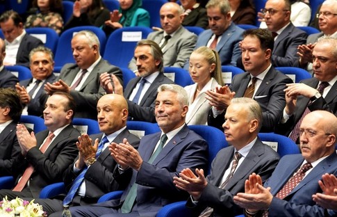 14 sektör eksi yazdı, ihracat rekor kırdı!