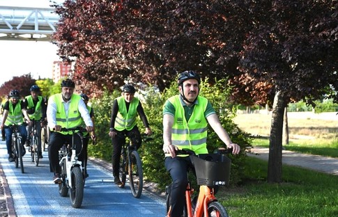Başkan Altay, bisikletseverlerle pedal çevirdi