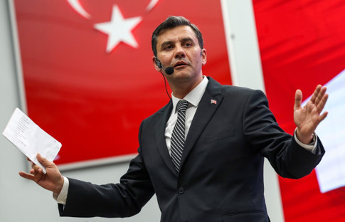 Ferdi Zeyrek hastaneye kaldırıldı! Özel: 70 dakika sonra kalbi atmaya başladı