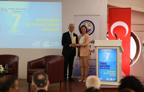 Ünlüce “Ruhu olmayan kentlere doğru gidiyoruz”