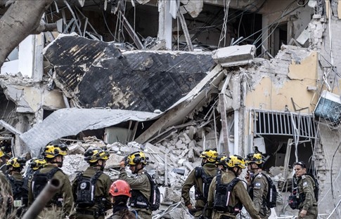 İran'dan İsrail'e füzeli saldırı: 5 kişi öldü
