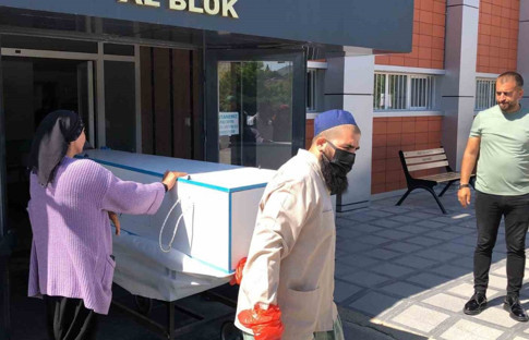 Elazığ'da KKKA şüphesiyle tedavi gören hasta hayatını kaybetti