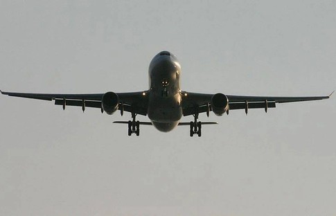 Katar hava sahasını kapattı! Avrupa’dan gelen uçaklar İstanbul'a indi