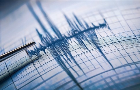 Hakkari'de korkutan deprem: Büyüklüğü açıklandı