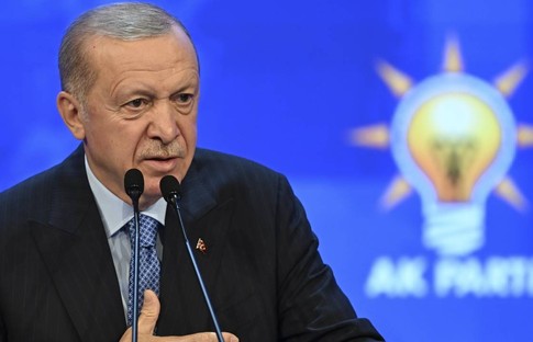 Erdoğan'ın "Terör örgütü PKK'nın silahları yakılarak imha edilecek" dediği iddia edildi