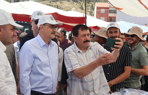 Dönmez "Eti maden işletmelerine 469 işçi alınacak"