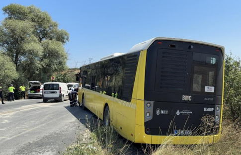 Arnavutköy'de İETT otobüsü ve otomobil çarpıştı: Sürücü hayatını kaybetti