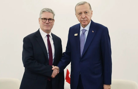Cumhurbaşkanı Erdoğan, İngiltere Başbakanı Starmer ile görüştü