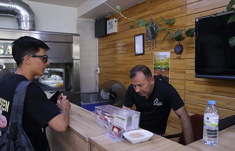 Niğde'de her 50 porsiyon yemekte TEMA Vakfı'na 1 fidan bağışlanıyor