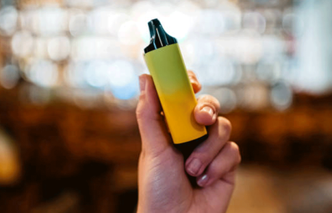 Gençleri hedef alan yeni tehdit: Elektronik sigara