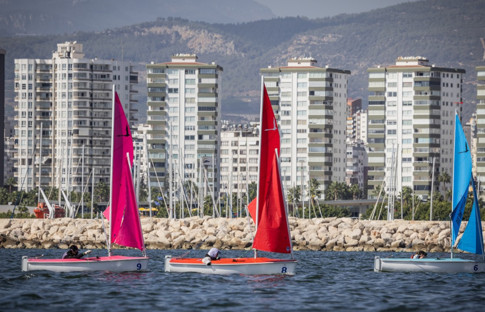 Para yelken, Mersin Marina’da rüzgârla buluştu
