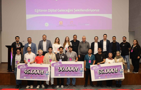 Eğitimin dijital geleceği için yarıştılar