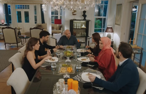 Kızılcık Şerbeti 113 bölüm izle! Kızılcık Şerbeti 113 bölüm full izle Youtube