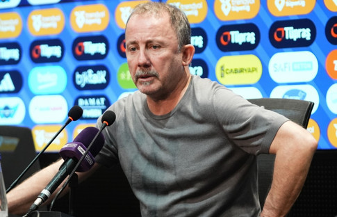 Sergen Yalçın: Psikolojimiz bozuldu, bir tane daha yiyebilirdik