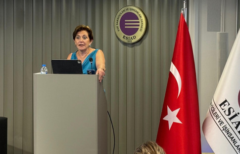 Perihan İnci: “Dünya yeni bir denge arıyor, Türkiye küresel rekabette büyük resmi kaçırmamalı”