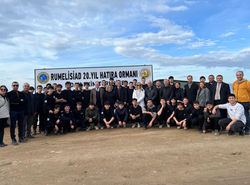 RUMELİSİAD, 10 bin fidan dikerek geleceğe iz bıraktı - Resim : 1