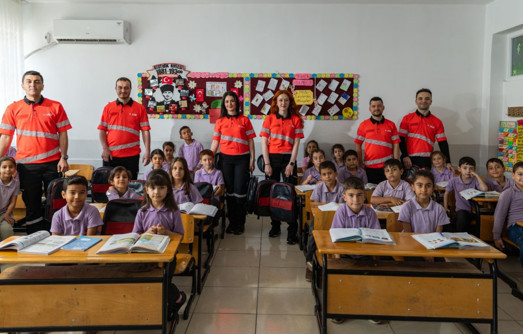 THY Teknik uçak koltuklarını öğrenci çantasına dönüştürdü - Resim : 2