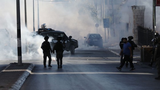 İsrail polisi Kudüs’te Filistinlilere müdahale etti: 33 yaralı