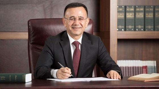 AYD Başkanlığına yeniden Prof. Dr. Hüseyin Altaş seçildi