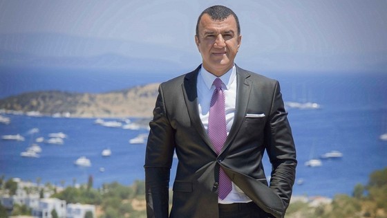 Bayrak: 70 bin TL maaş veriyoruz, yazılımcı bulamıyoruz
