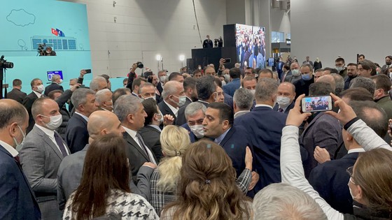 İBB Meclisi'nde "Yezid" tartışması