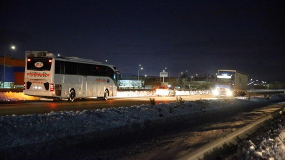 TAG Otoyolu'nda ulaşım kontrollü şekilde başladı