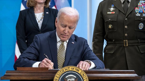 Biden, Küba'ya yönelik bazı kısıtlamaları kaldırdı