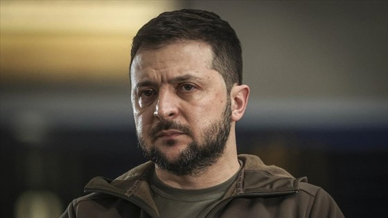 Zelenskiy, istihbarat başkanı ile başsavcıyı görevden aldı