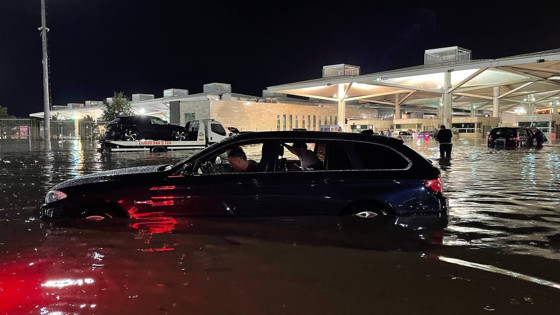 Edirne’de sağanak: Kapıkule Gümrük Sahası'nı su bastı
