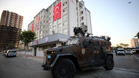 Mersin'deki operasyonda 20 kişi gözaltına alındı