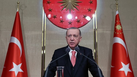 Erdoğan: Anayasa değişikliğiyle aile müessesesini korumayı hedefliyoruz