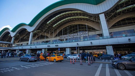 Sabiha Gökçen Havalimanı'nda uçuşlar yeniden başladı