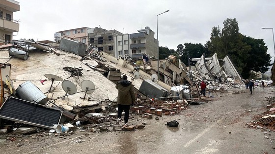 DEİK, depremzedeler için 5 bin kişilik yaşam kenti kuruyor