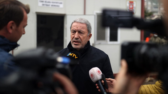 Bakanı Akar: Sığınmacı akını iddiaları kesinlikle gerçek dışı