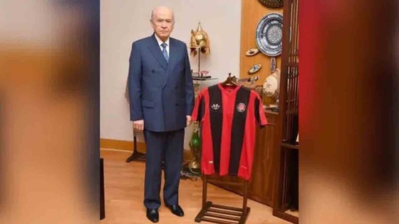 Karagümrük'ten Bahçeli'ye cevap: Sevinçle karşıladık