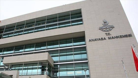 Yeni tartışma: AYM üyeleri nasıl soruşturulacak?