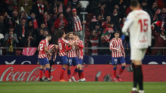 Sevilla, Atletico Madrid karşısında dağıldı
