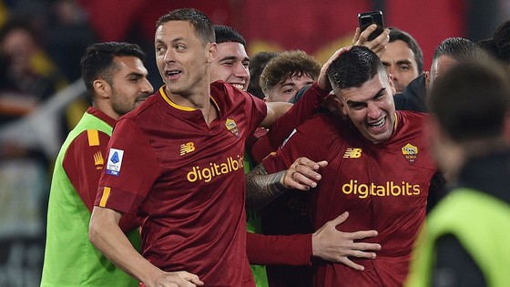 Roma, Juventus'u tek golle geçti