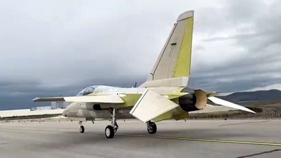 HÜRJET piste çıktı
